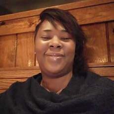 28-year-old curvy black single mom in Milwaukee